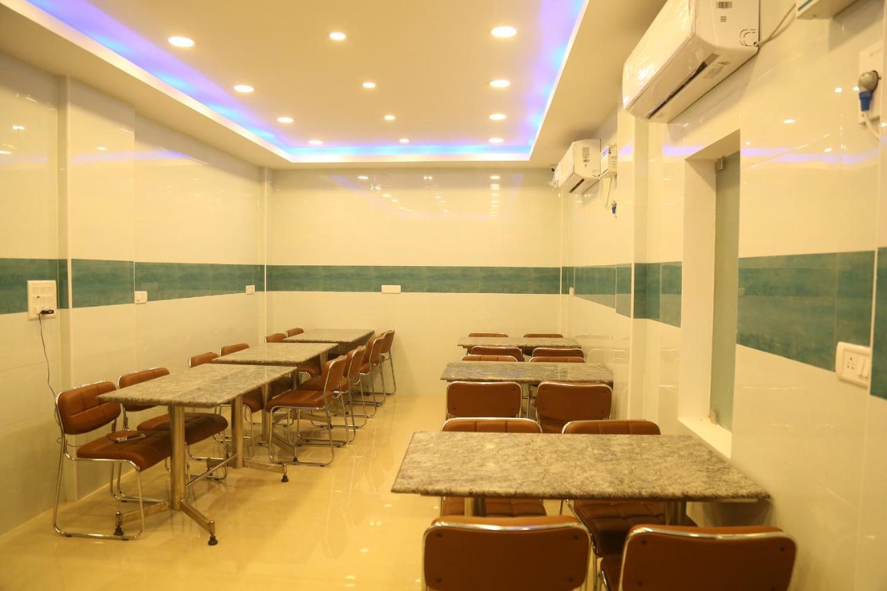Hotel Sera Grand Chennai Bagian luar foto