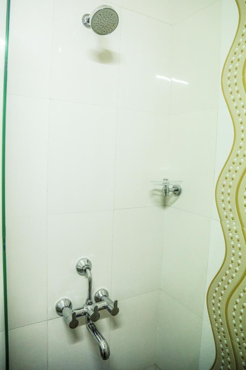 Hotel Sera Grand Chennai Bagian luar foto