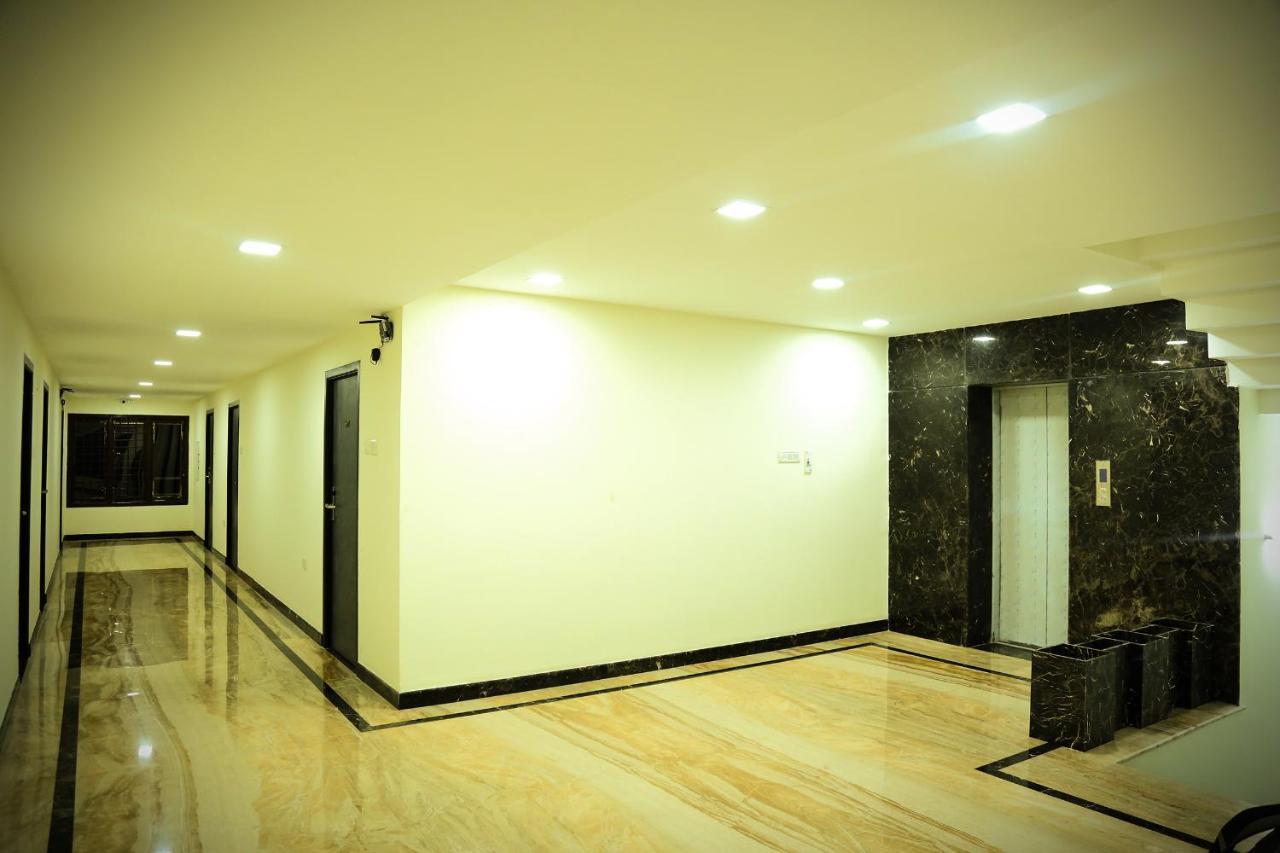 Hotel Sera Grand Chennai Bagian luar foto